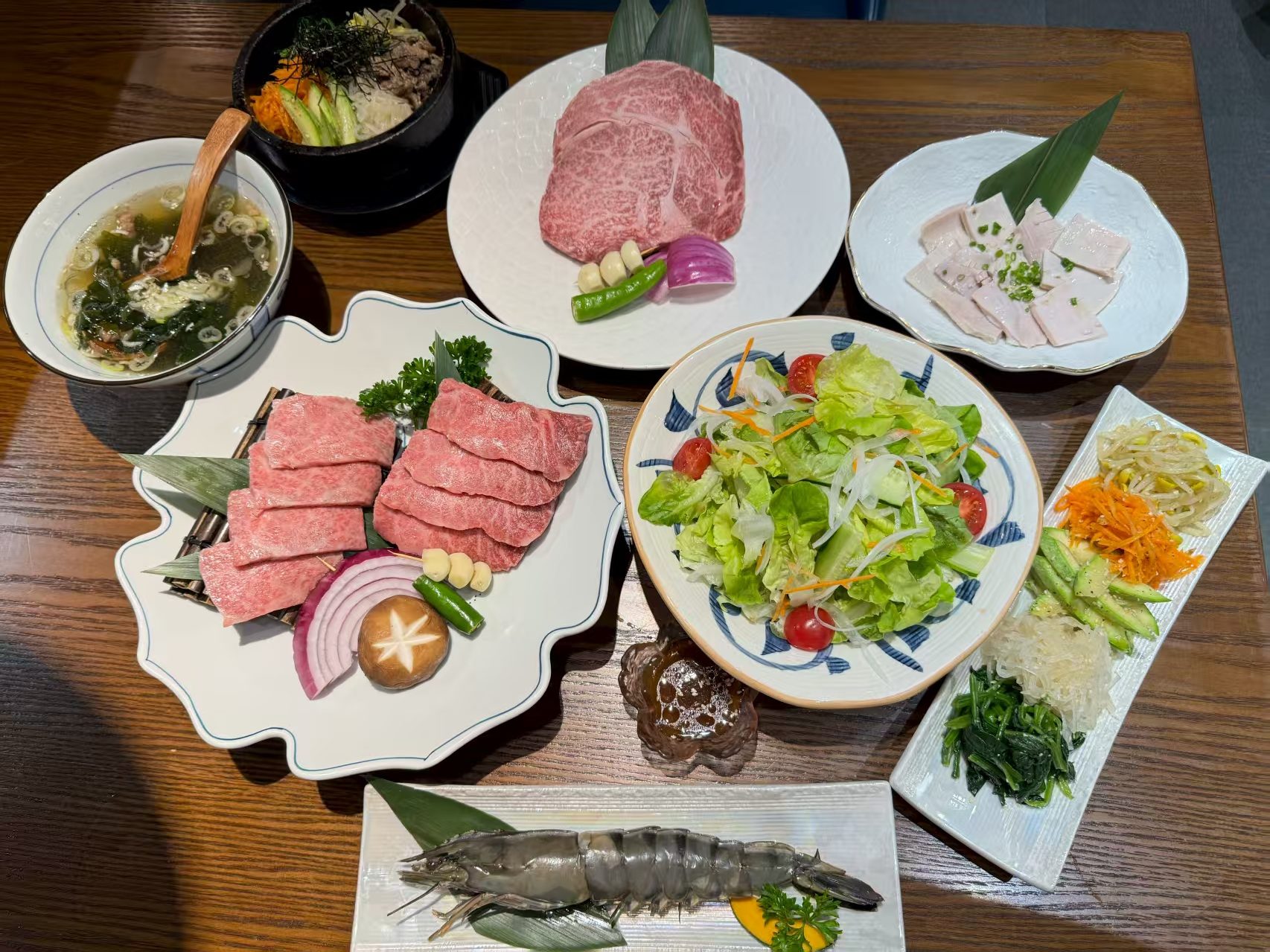 お箸焼肉・焼鳥居酒屋